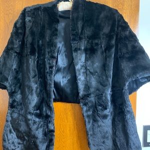Black fur wrap excellent shape over the shoulder